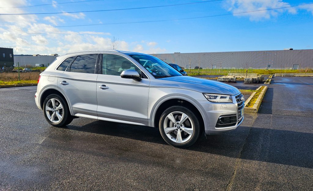 Audi Q5 50 TFSI e 299 cv Quattro S tronic 7 AVUS Bang&Olufsen / Affichage tête haute